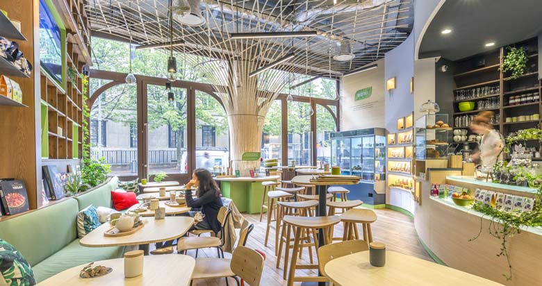 Aménagement d'un coffee shop par un architecte d'intérieur dans le cadre d'un projet d'architecture commerciale à Montpellier