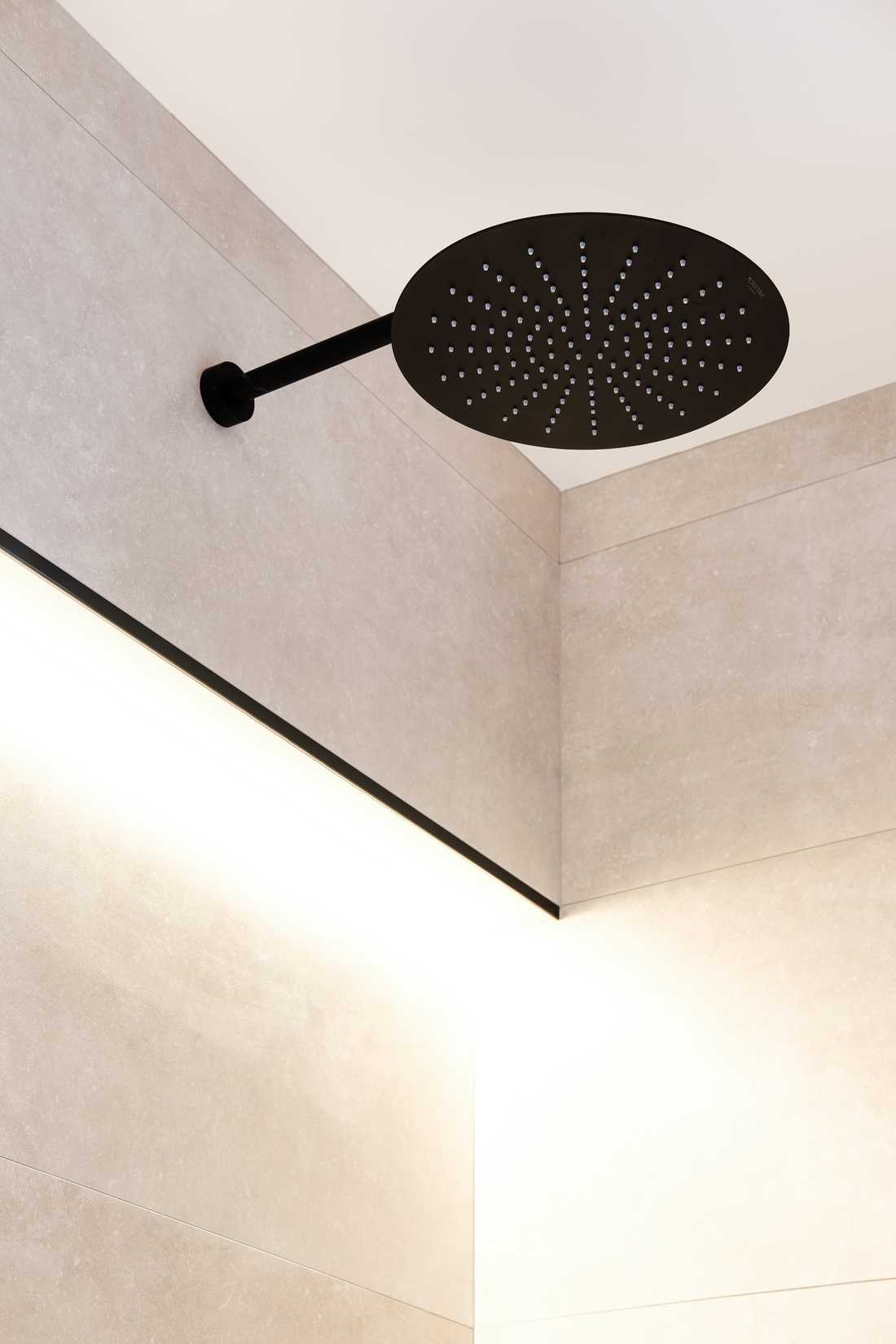 Douche sur-mesure conçu par un architecte en Occitanie
