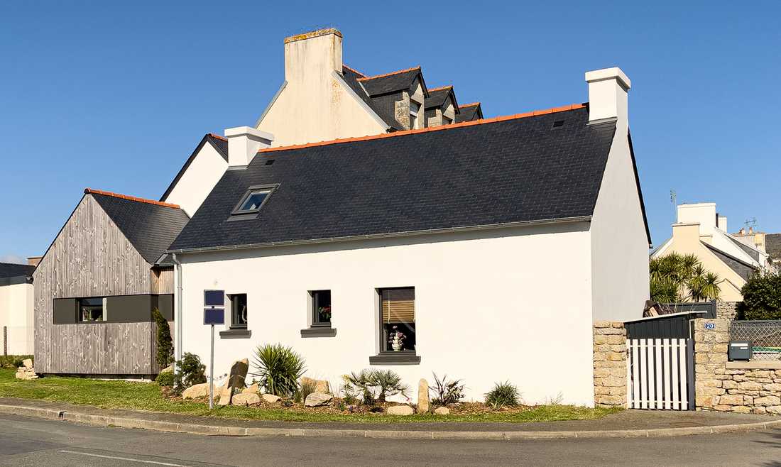 Rénovation complète d'une maison de pêcheur - vue depuis la rue 