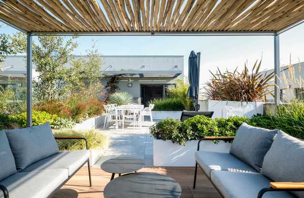 Aménagement de la terrasse d'un appartement de 60m²