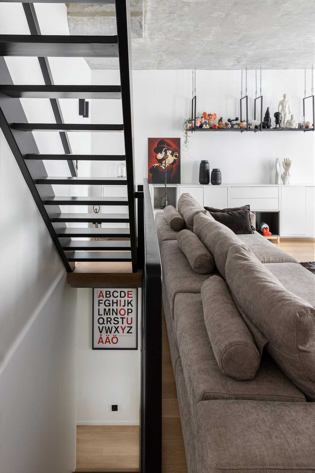 Escalier intérieur d'un triplex conçu par un architecte à Montpellier