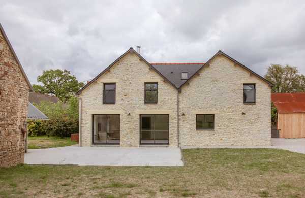 Renovation of an old house in Brittany