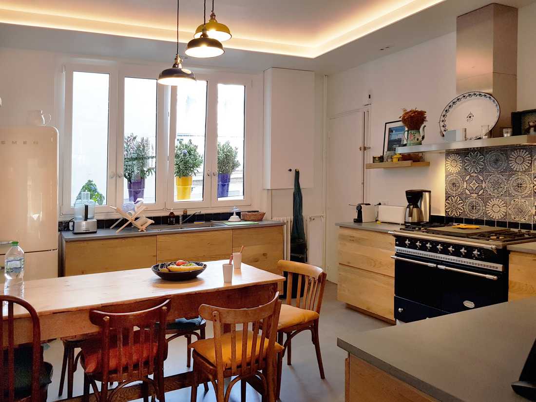 Cusine design dans un appartement haussmannien