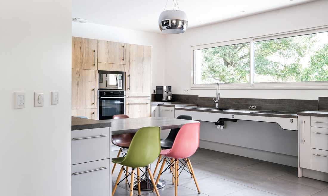 Design of a kitchen accessible to people with disabilities and people with reduced mobility (PRM) by an interior designer in Montpellier